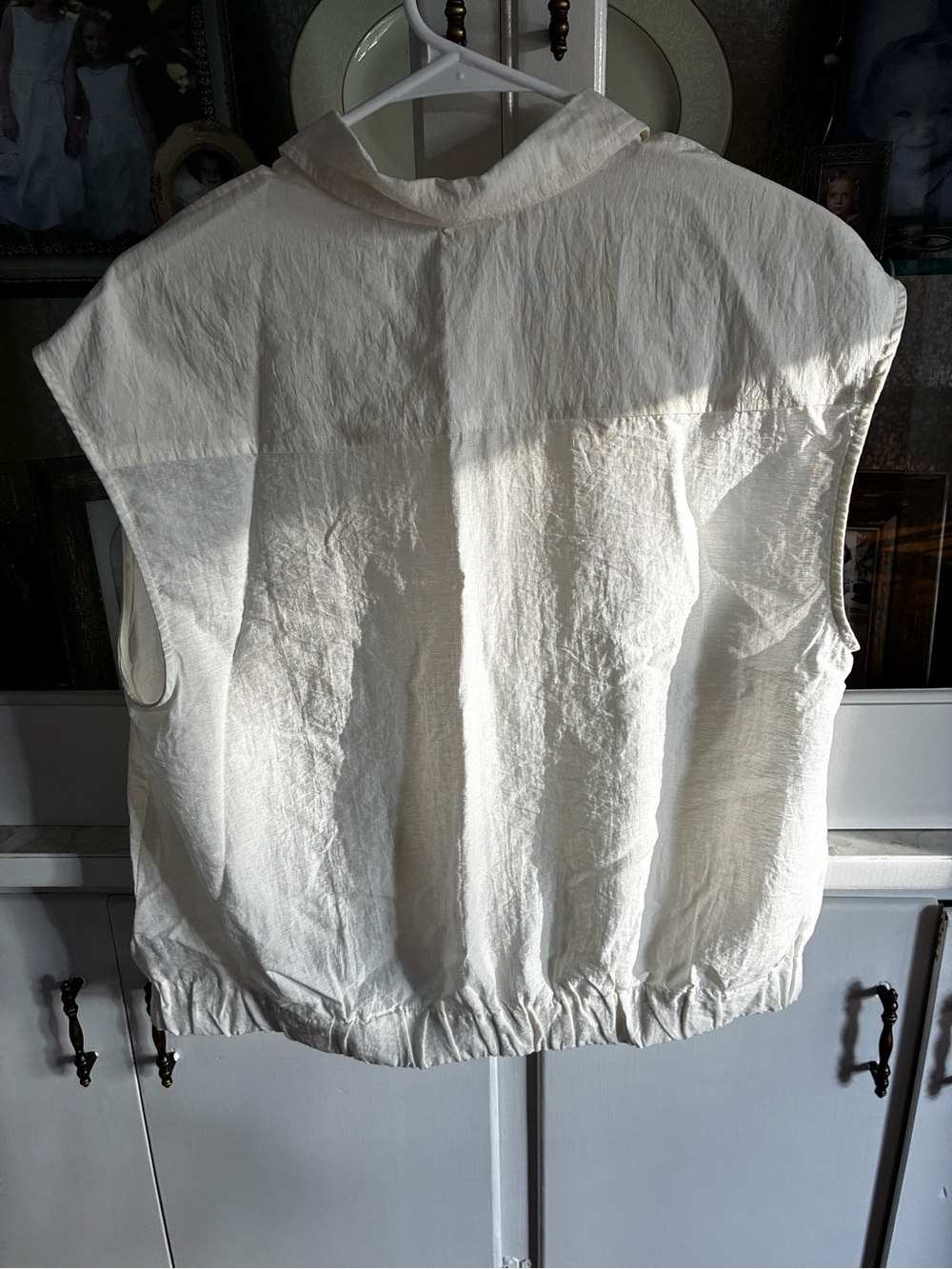 New Old Navy Lightweight White Button-Front Cap-Sleeve Top - Picture 6 of 7